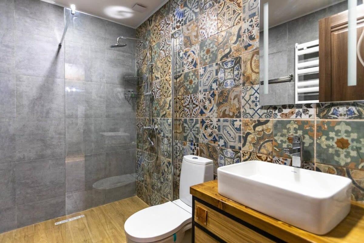 3BR apt w huge terrace&magnificent views Tbilisi Exterior foto